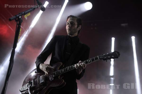 INTERPOL - 2019-07-07 - HEROUVILLE SAINT CLAIR - Chateau de Beauregard - Scene John - 